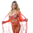 Ellie Tay in 'Concept: Twin Share'