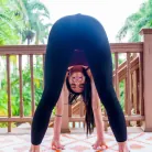 Riley Jean in 'A Willing Gal'