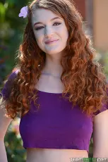 Abbey Rain - Natural Red Haired Beauty | Picture (1)