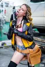 Anya Olsen - One Dirty Mechanic | Picture (6)