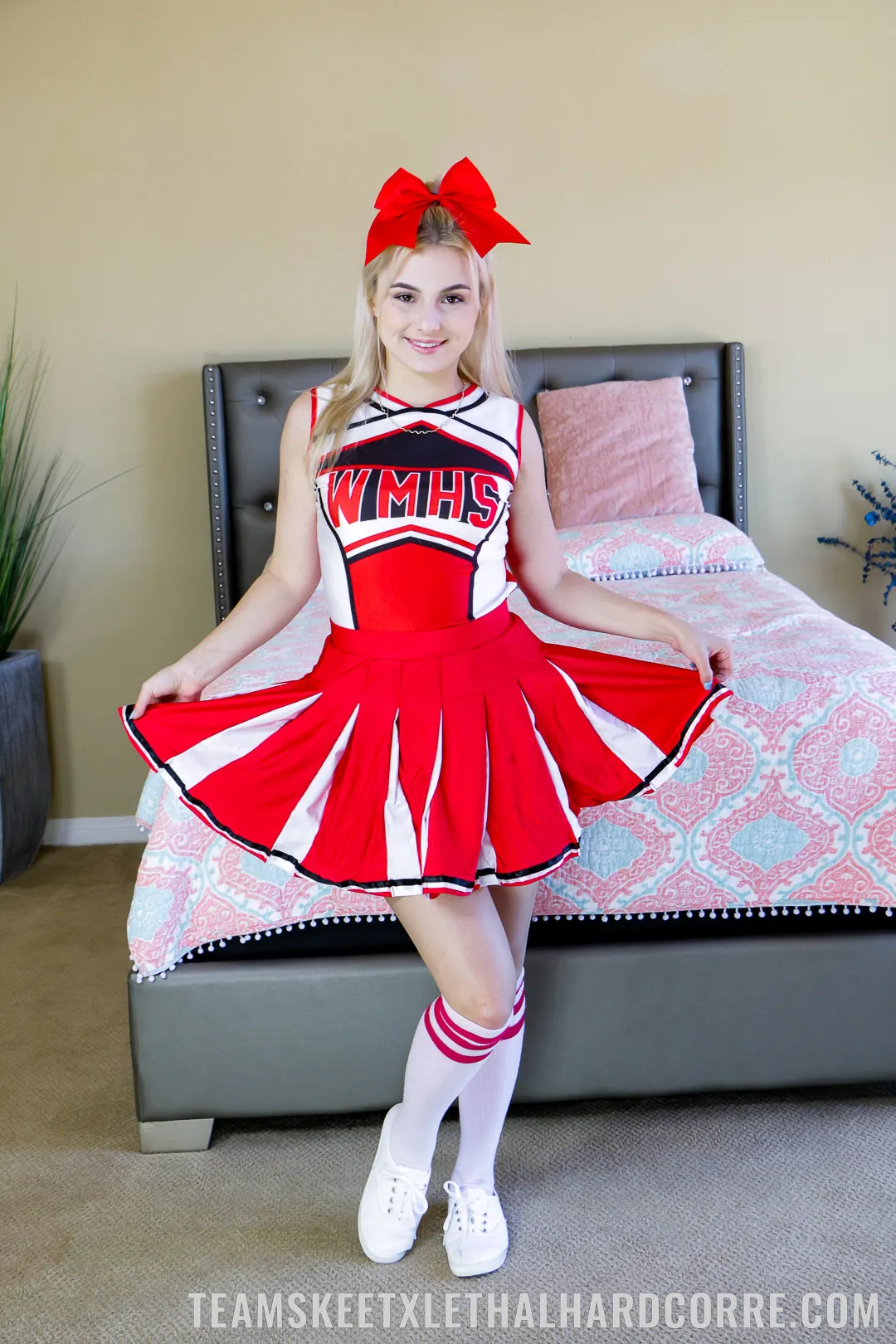 Aria Banks - Cheerleading Commando | Picture (1)