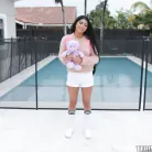 Binky Beaz in 'Teddy'