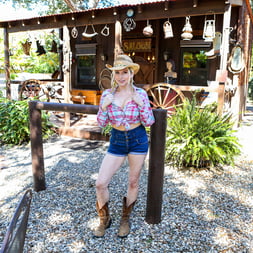 Concept: Country Milfs
