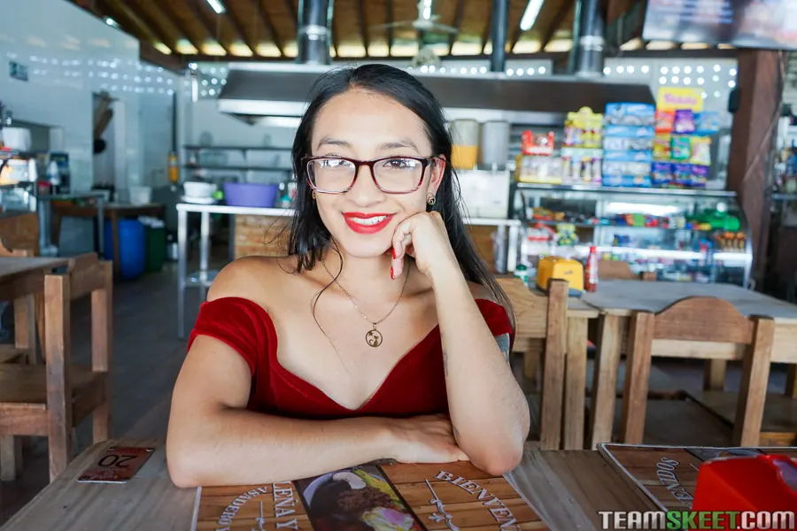 Eva Cuervo - Nerdy Latina Nymphomania | Picture (16)