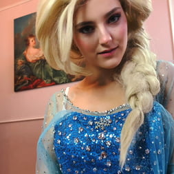 Frozen Fuckdoll