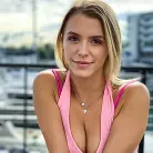 Evelyn Payne in 'No Payne, No Gain'