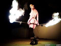 Jade Nile - Smoking Hot Fire Spinner Gets A Blazing Dickdown | Picture (60)