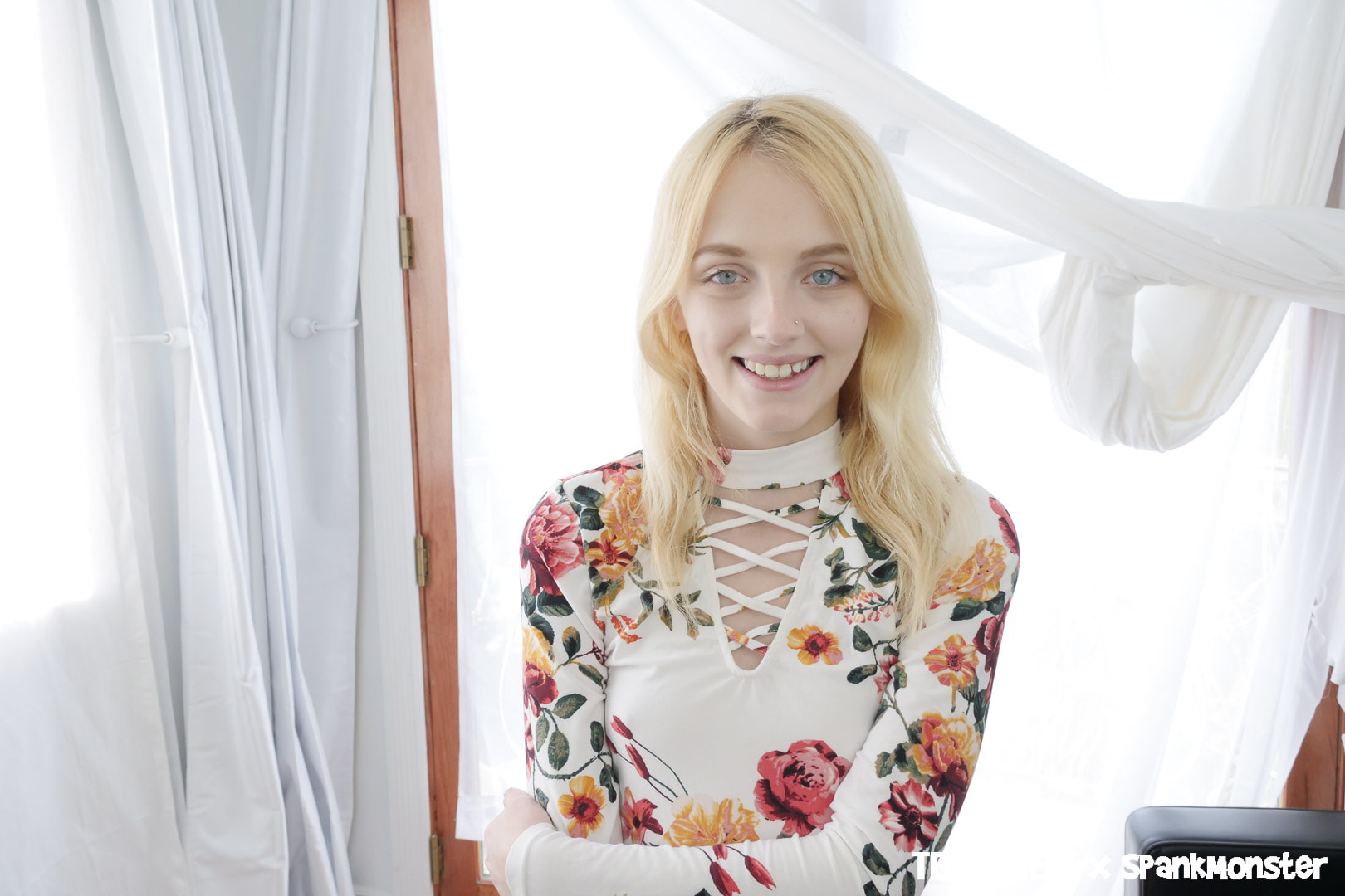 Blue Eye Stepdaughter Creampie