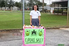 Kharlie Stone - Kharlies Cupcake Sale | Picture (1)