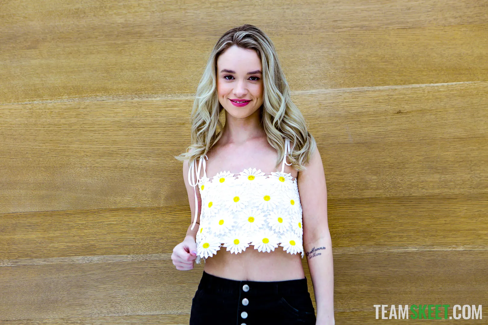 Khloe Kingsley - Un recién llegado no tan inocente | Picture (10)