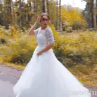 Luxury Girl in 'Runaway Bride'