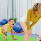 Octavia Red in 'Work Those Curves'