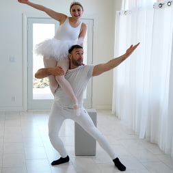 Stretchy Lil Dancer