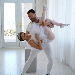 Stretchy Lil Dancer