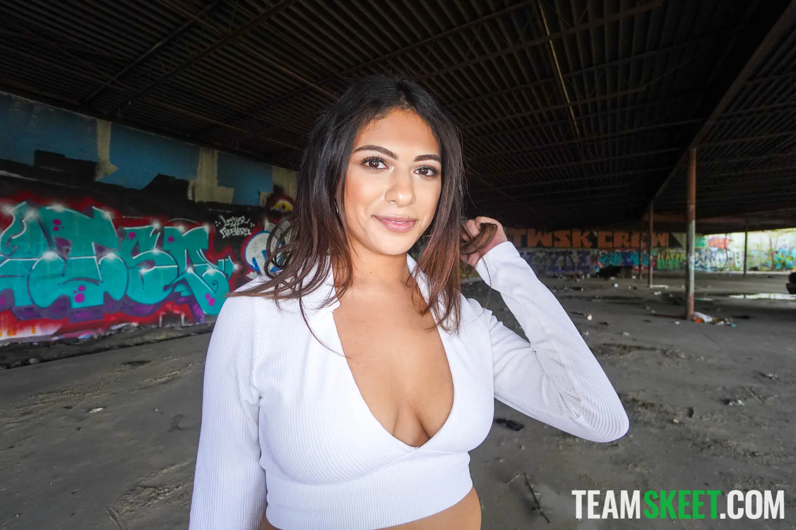 Reyna Belle - Reyna hace llover | Picture (1)