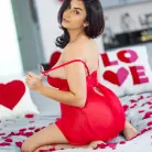 Roxie Sinner in 'Valentine's Date'