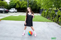 Sia Wood - Petite Dunk | Picture (30)