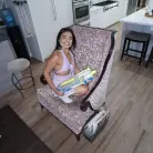 Summer Col in 'Catch Me If You Can'