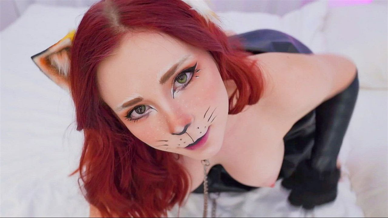 A Foxie le encanta una buena polla